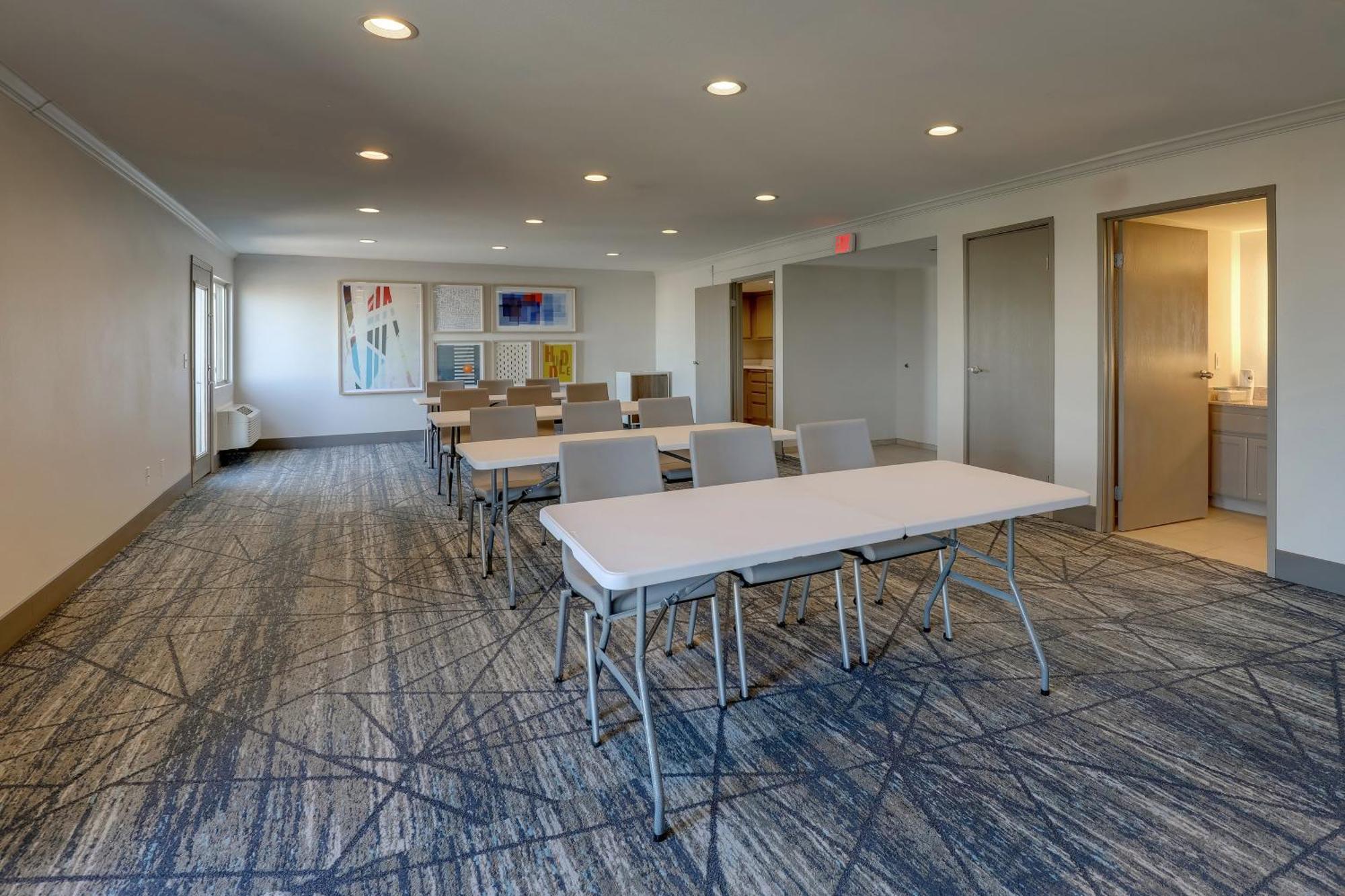 Holiday Inn Express Hotel & Suites Branson 76 Central By Ihg Exterior foto